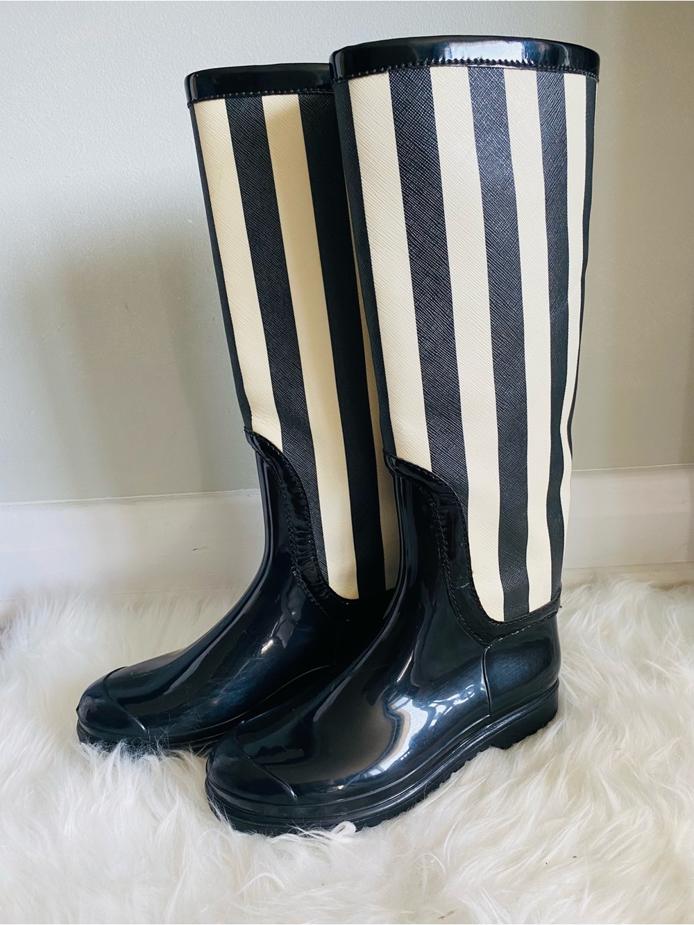 Dolce & Gabbana Wellington Knee High Black & Off White Striped Boots. Authentic - Picture 6 of 17